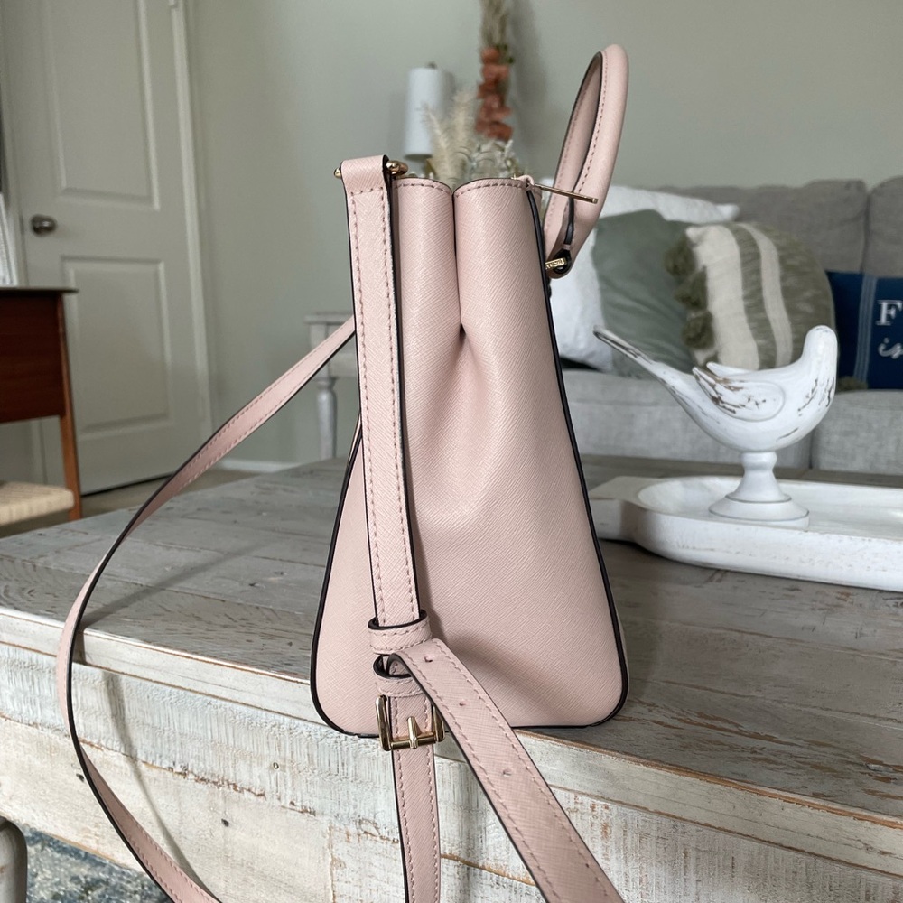 Michael Kors Cream Handbag - Picture 4 of 7